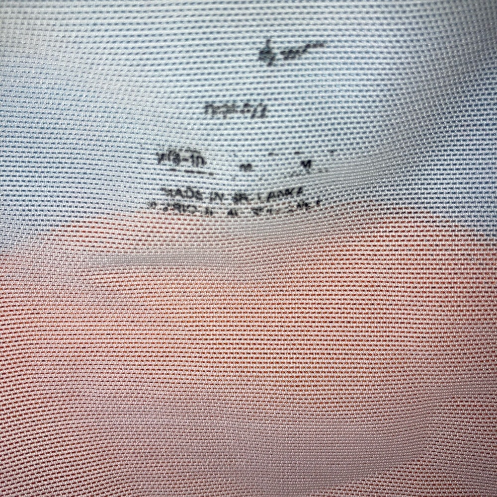 Nike Top - Picture 4 of 4